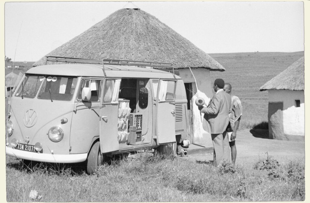 LIZABÉ LAMBRECHTS 9